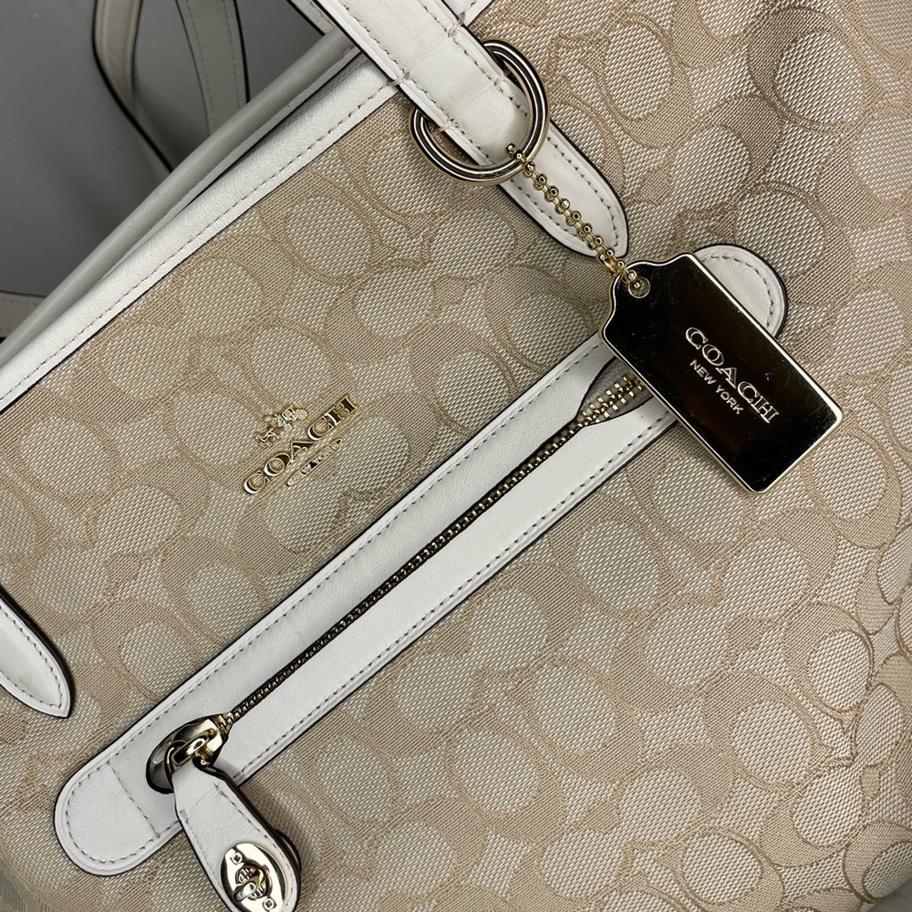 Coach handbag